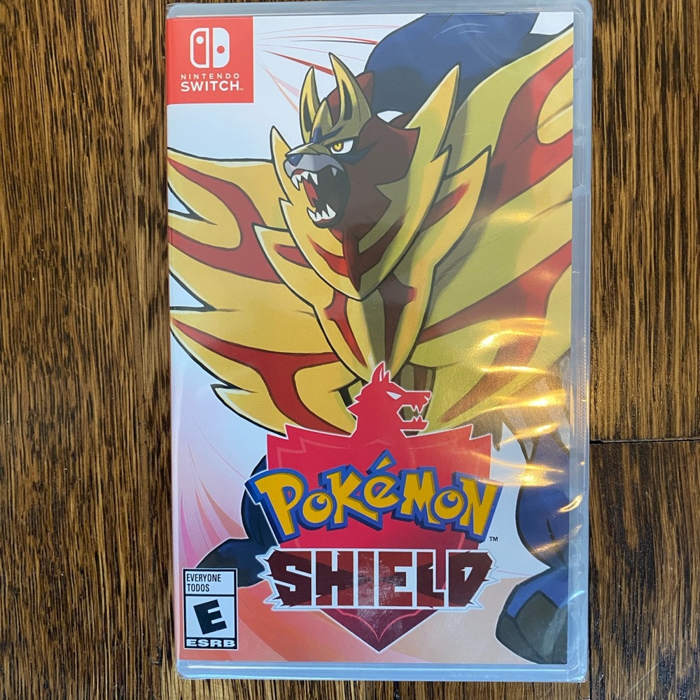 Nintendo Pokémon Shield - Red and Yellow Cover